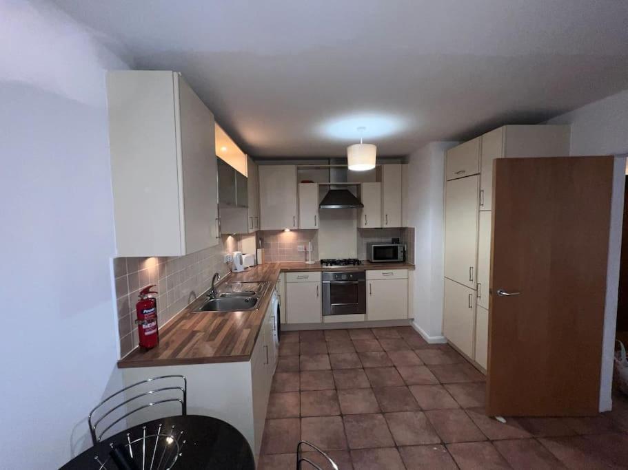 Infinity Properties Абердин Экстерьер фото